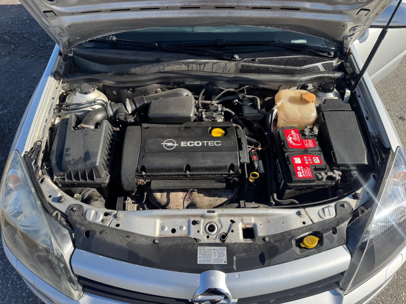 Opel Astra 2005 — photo 15