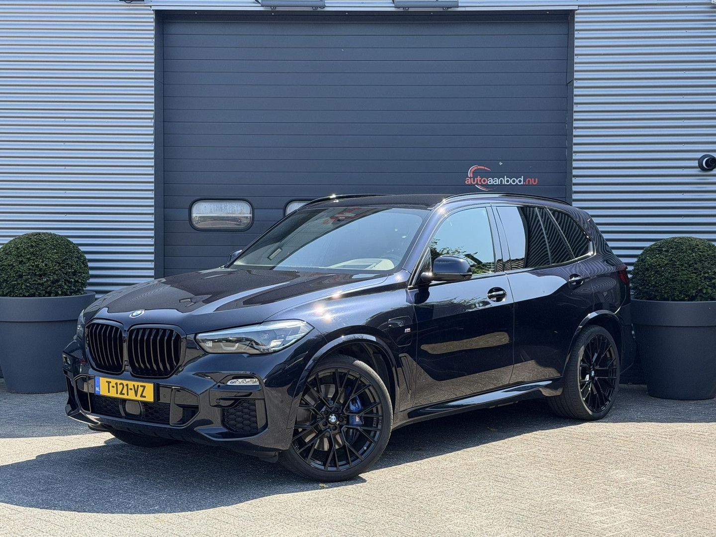 BMW X5 xDrive45e High Executive M-Sport | luftfederu