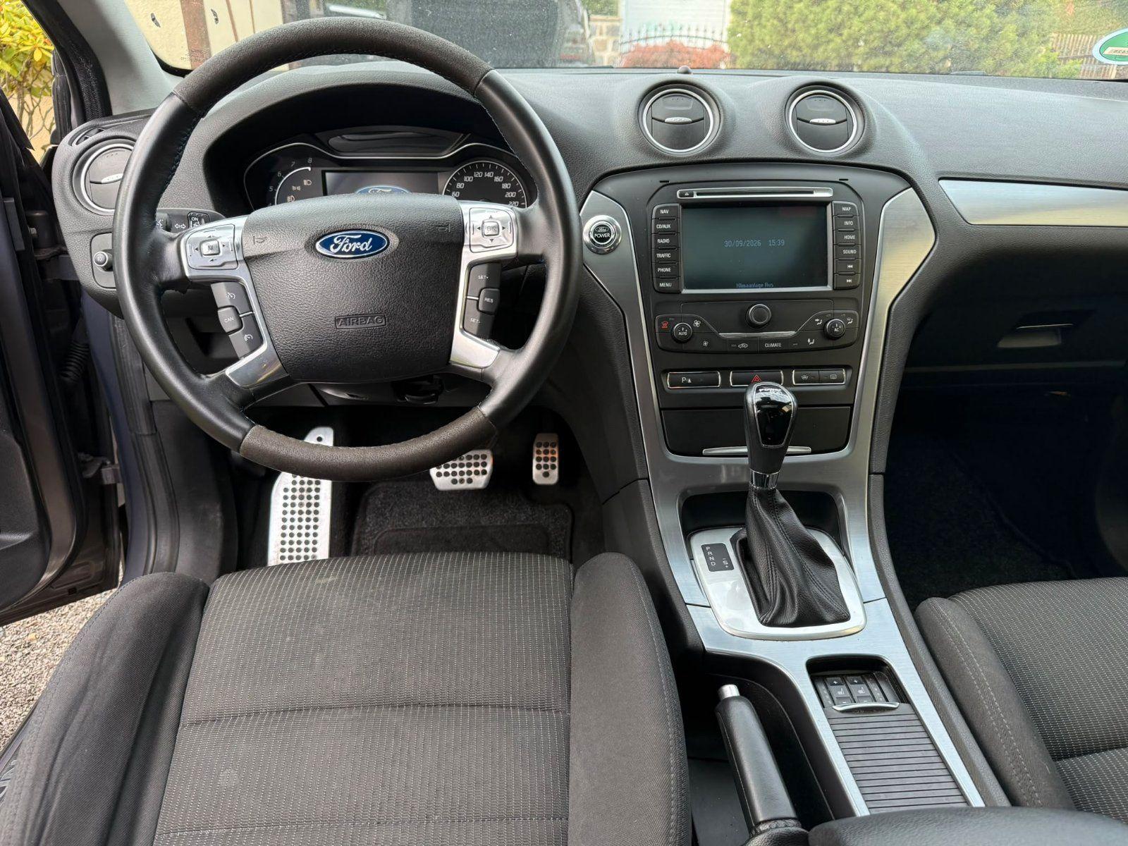 Ford Mondeo 2011 — photo 11