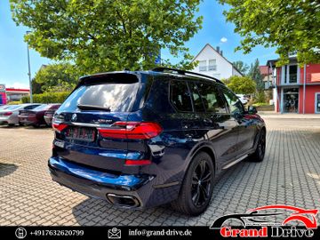 BMW X7 - 7