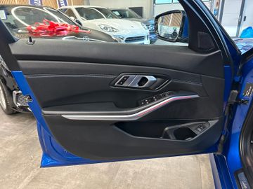 BMW 330 i Touring xDrive M Sport *1. Hand*Klima*Navi