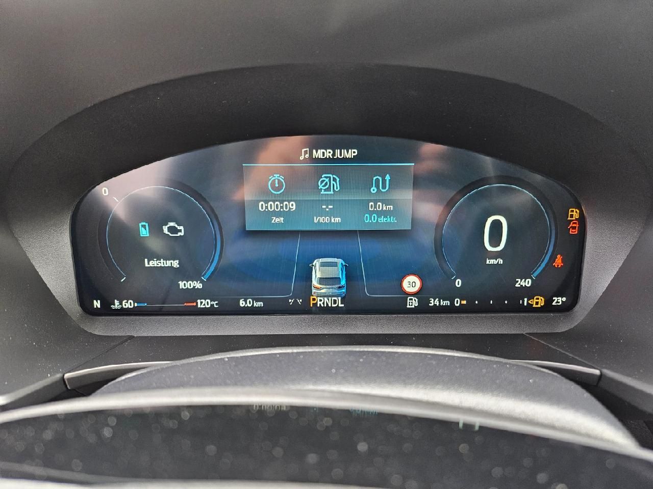 Fahrzeugabbildung Ford Kuga Hybrid Titanium