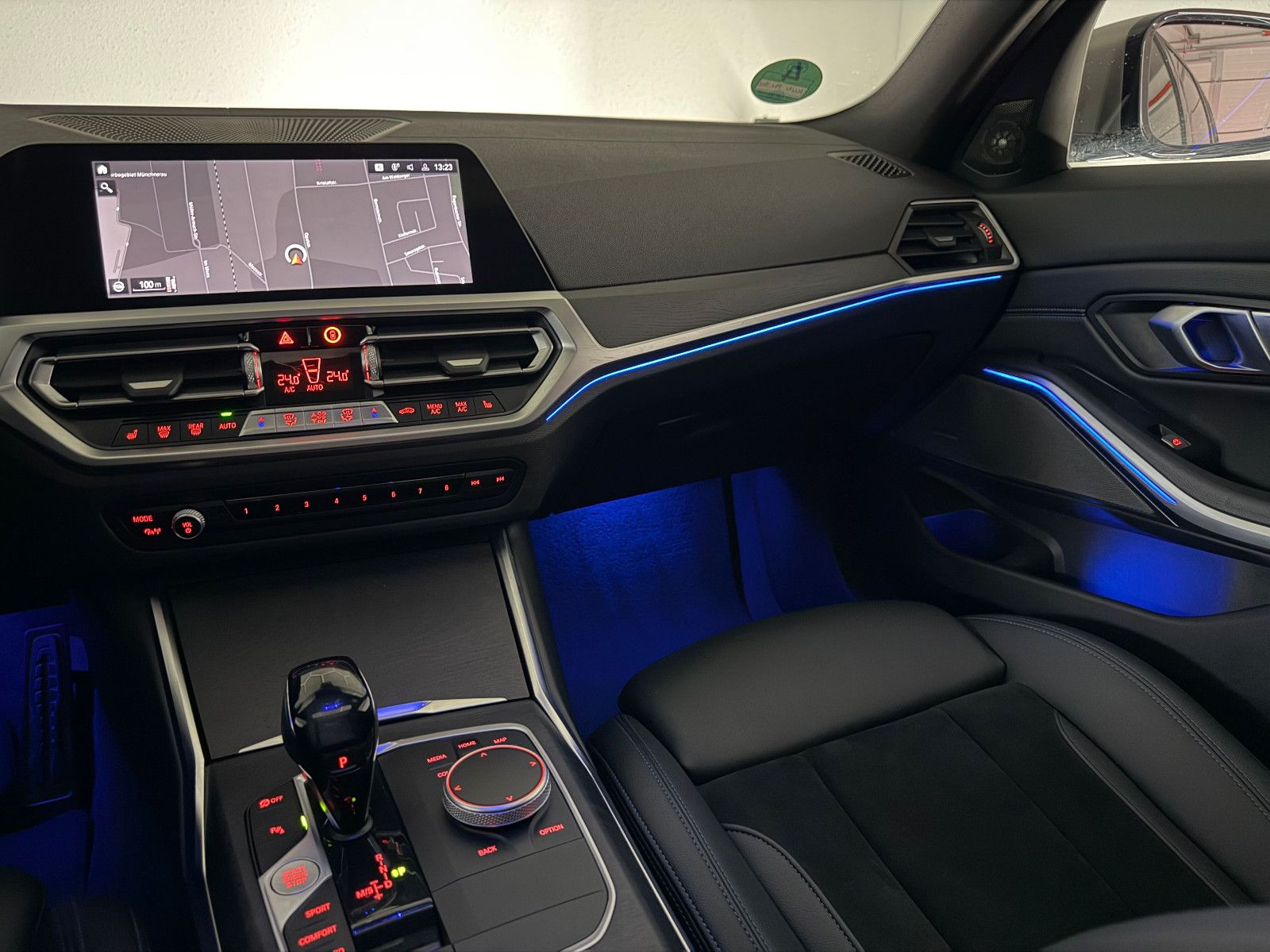 Fahrzeugabbildung BMW M340 i xDrive/PANO/HuD/H&K/VRTL/LASER/DE FZG