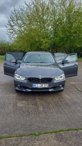 BMW 328i SPORT