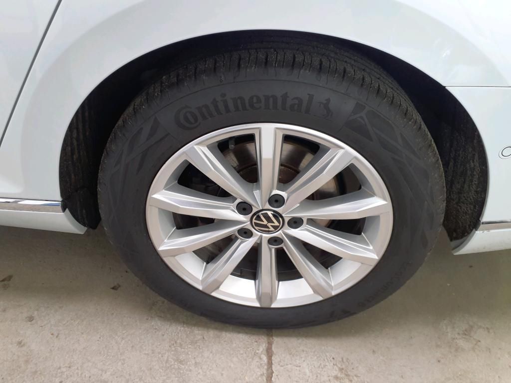 Volkswagen Passat Variant Elegance 2.0 TDI SCR AHK*PDC*RFK
