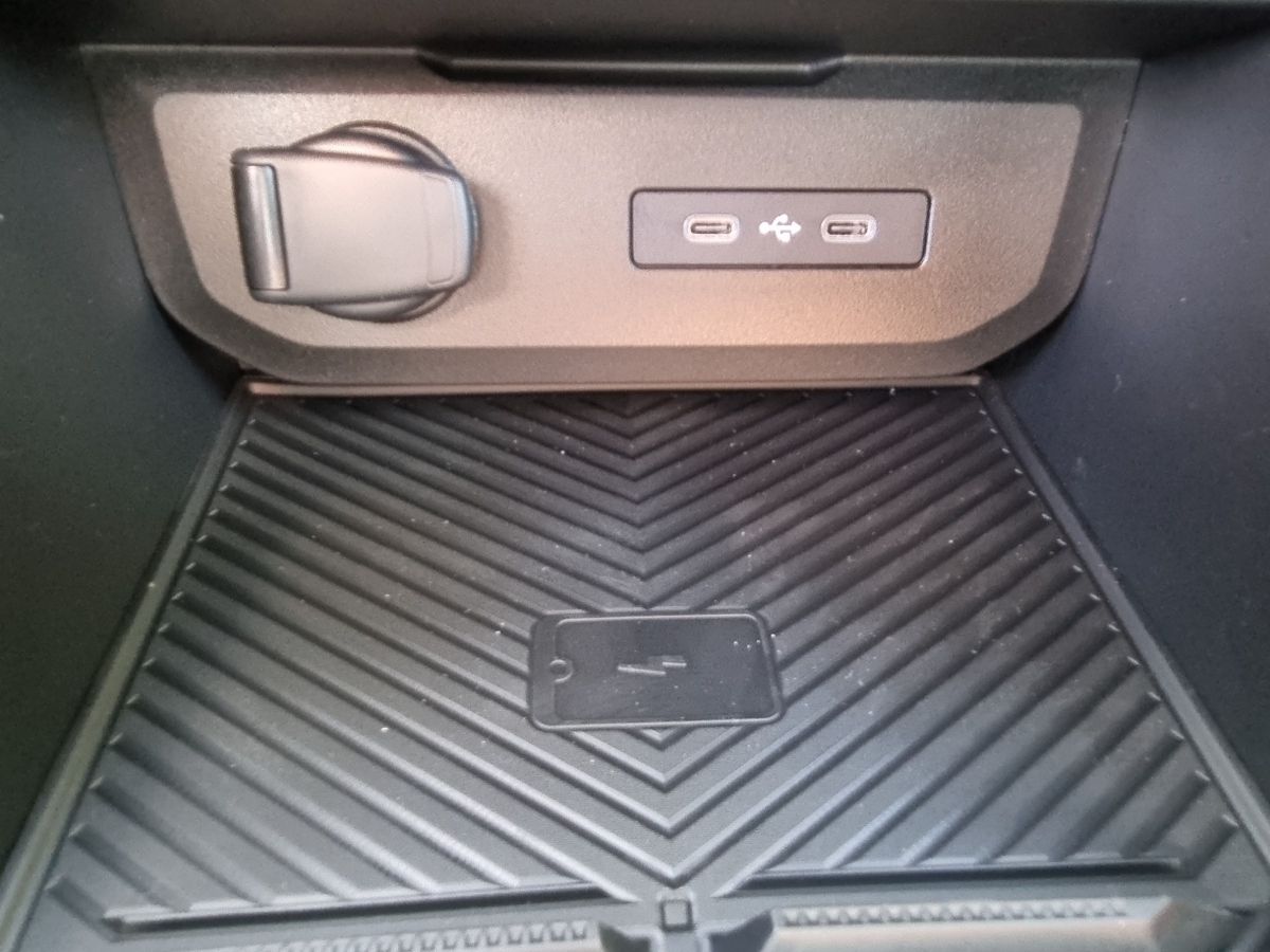 Fahrzeugabbildung Dacia Duster Extreme hybrid-G 150 4x4