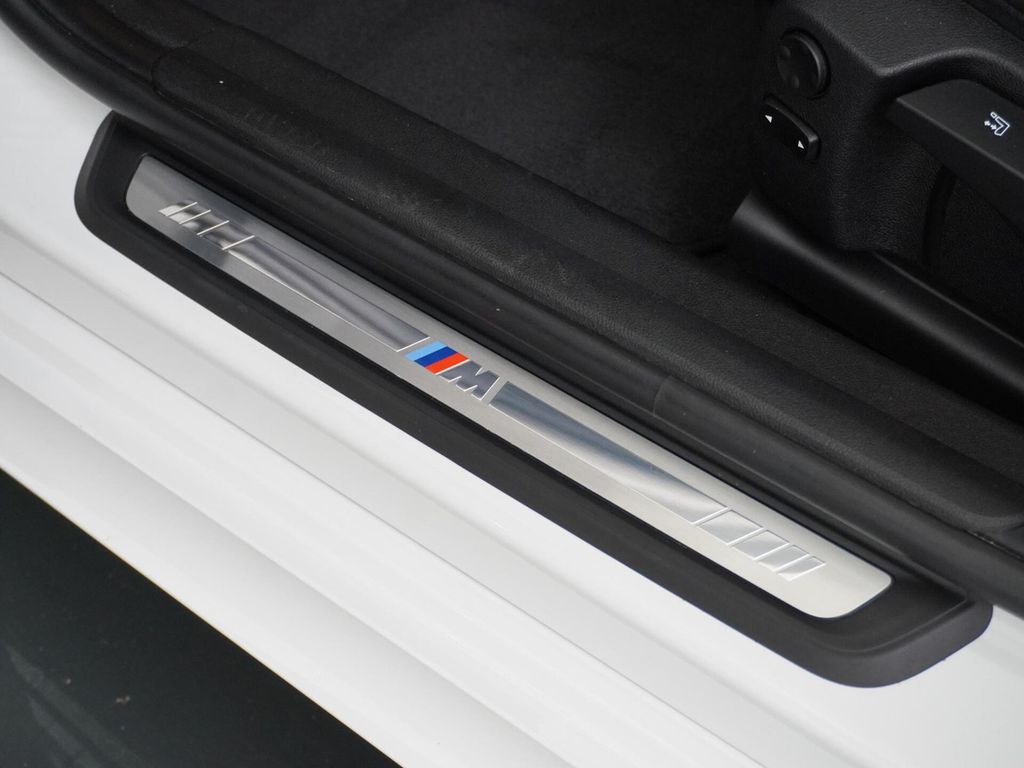 BMW 320 3-serie 320i High Executive M-pack | kamera