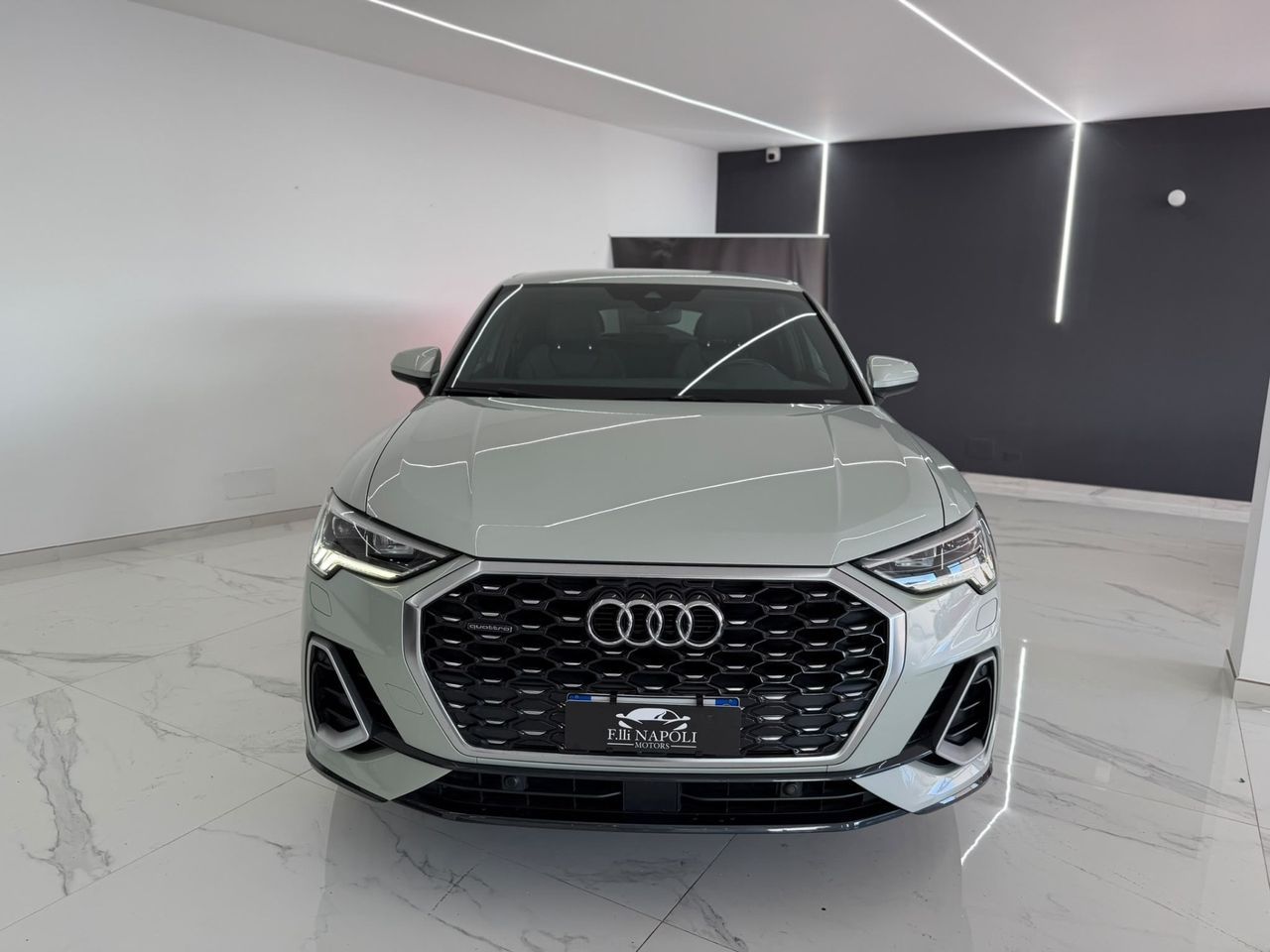 Audi Q3 SPB 35 TDI S tronic line edition imagem 3