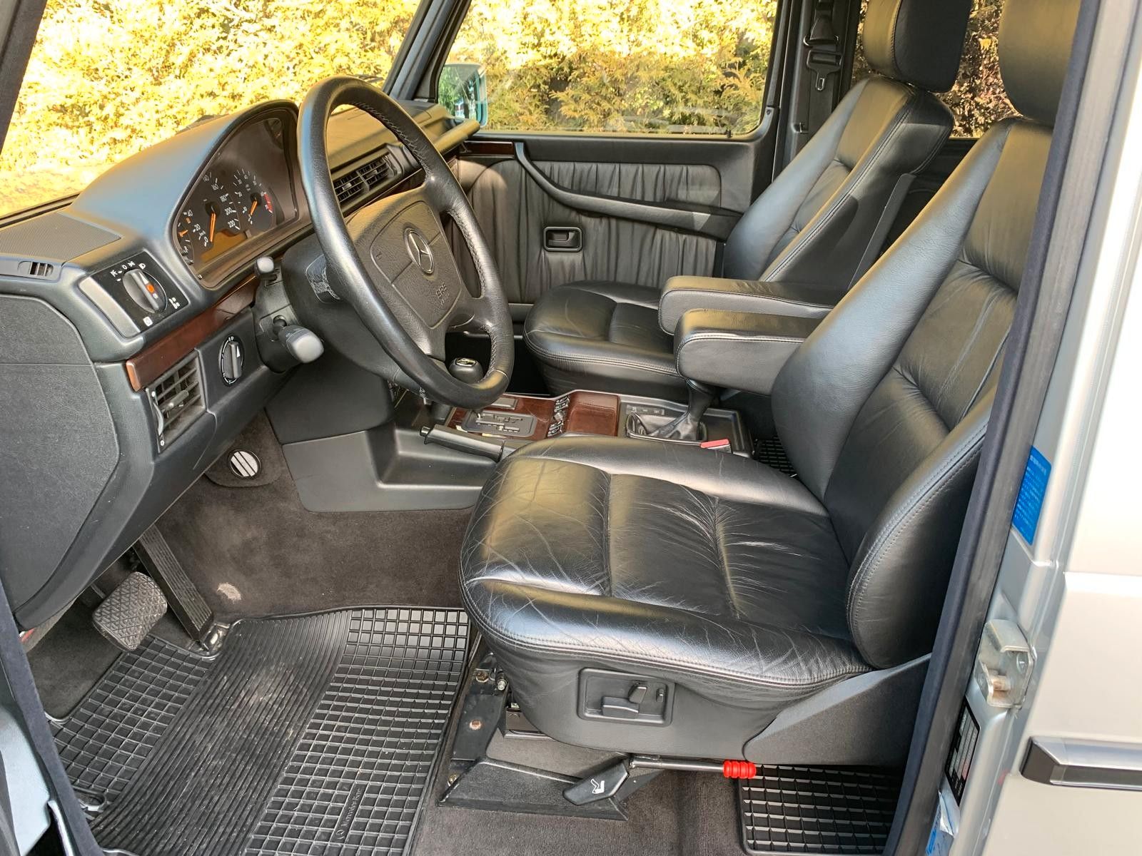 Fahrzeugabbildung Mercedes-Benz G 320 kurz/Erstlack/Bestzustand/Historie