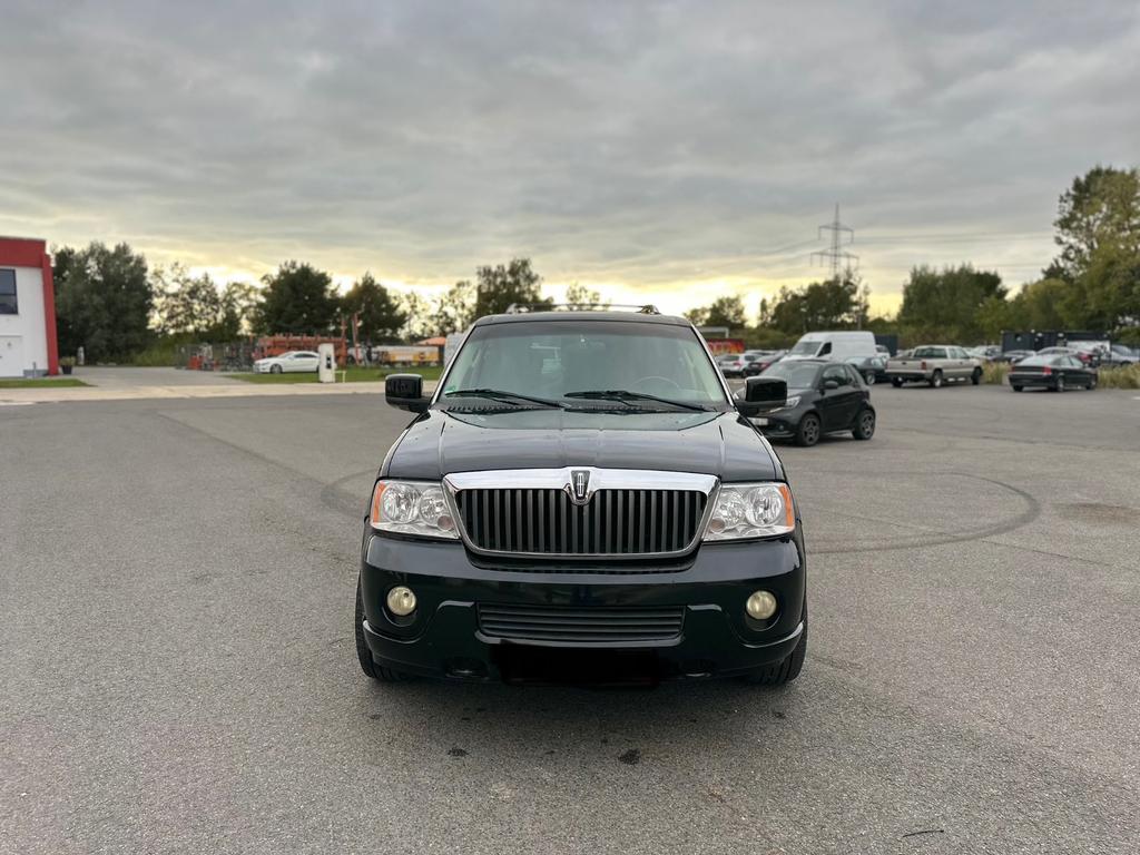 Lincoln Navigator