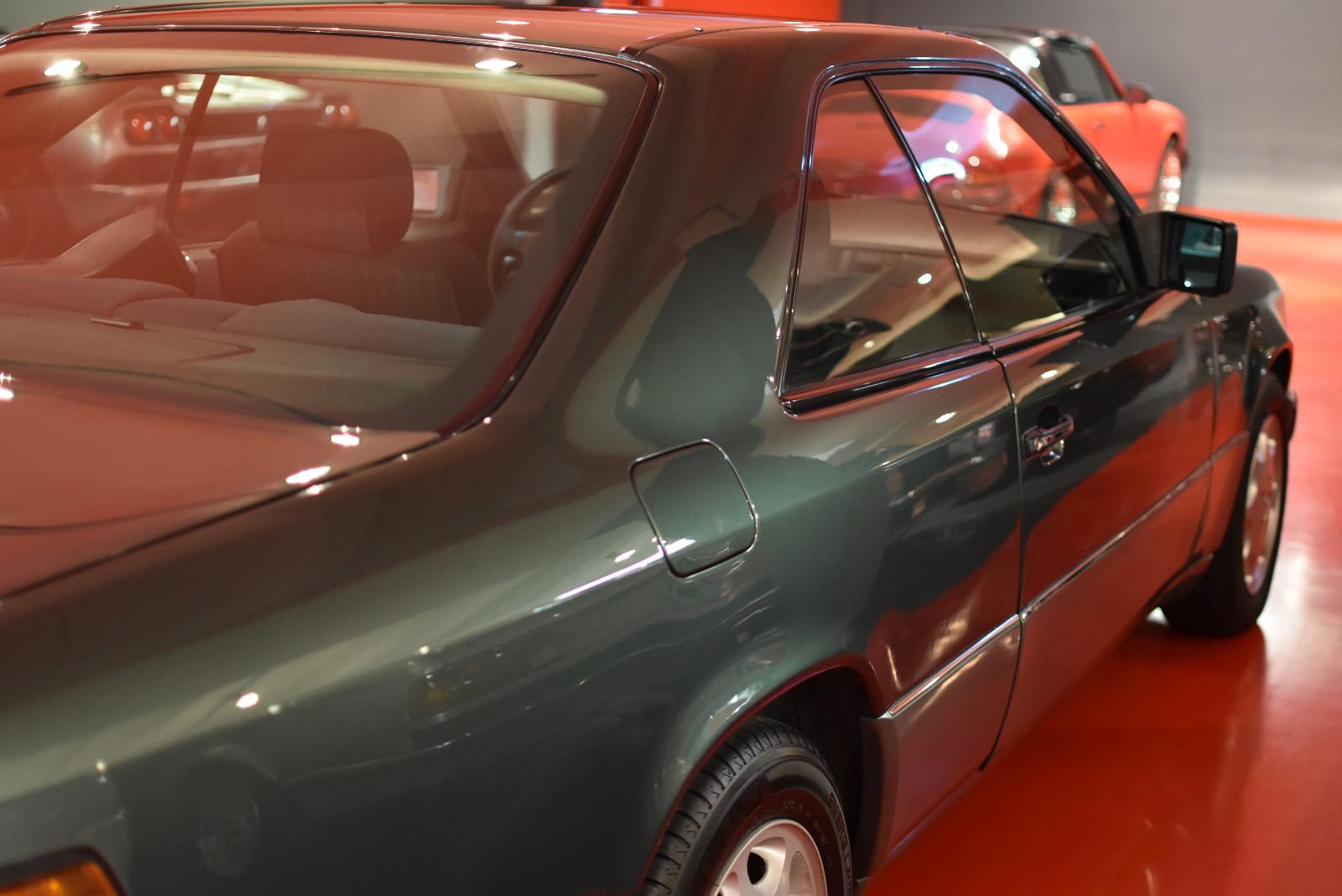 Mercedes-Benz CE 220 COUPÉ/150PS/AUT/H-KENNZEICHEN/SAMMLER/TOP