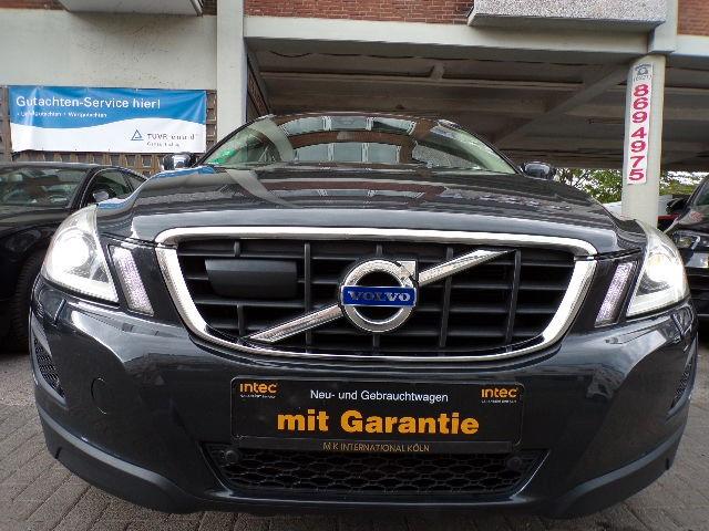 Volvo XC602.0 D Summum Drive Pano Navi Bi-Xenon Leder