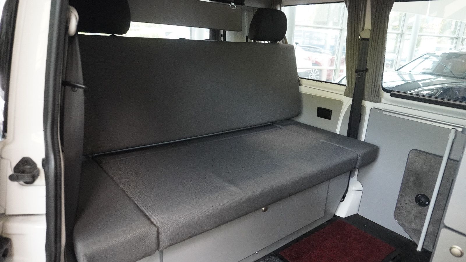Volkswagen T6 California mit Einbau Küche und Aufstelldach foto 9