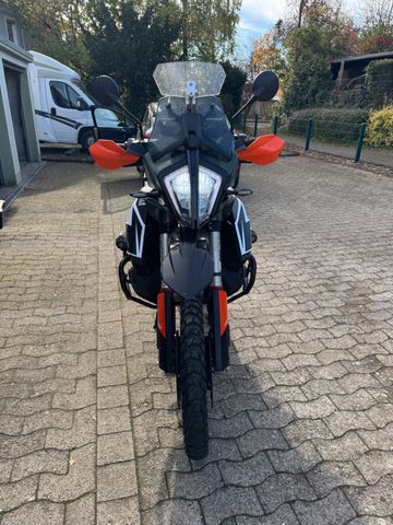 KTM 790 Adventure R