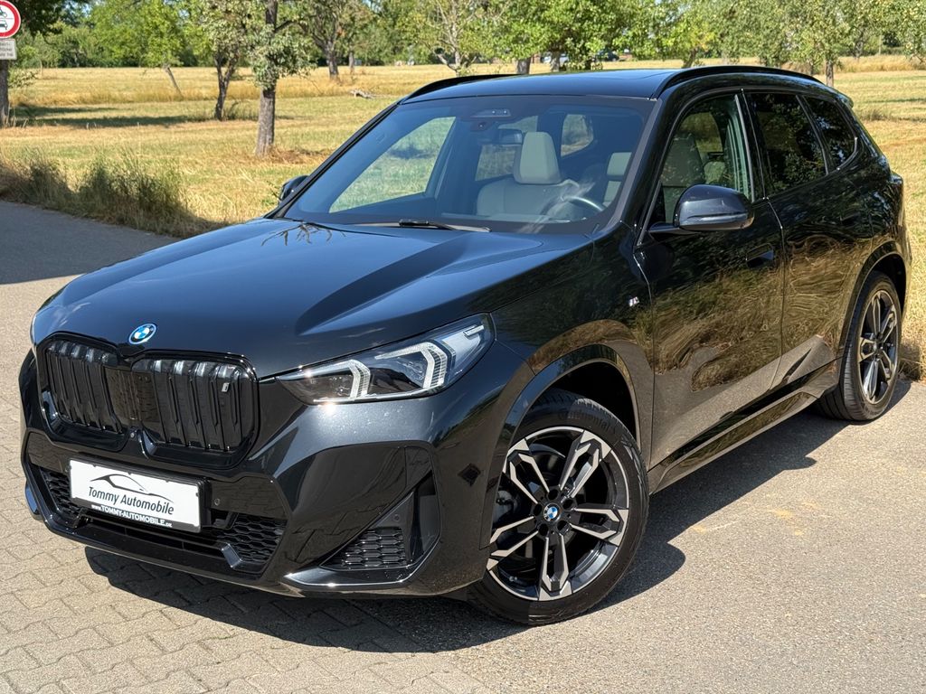 Image of BMW iX1