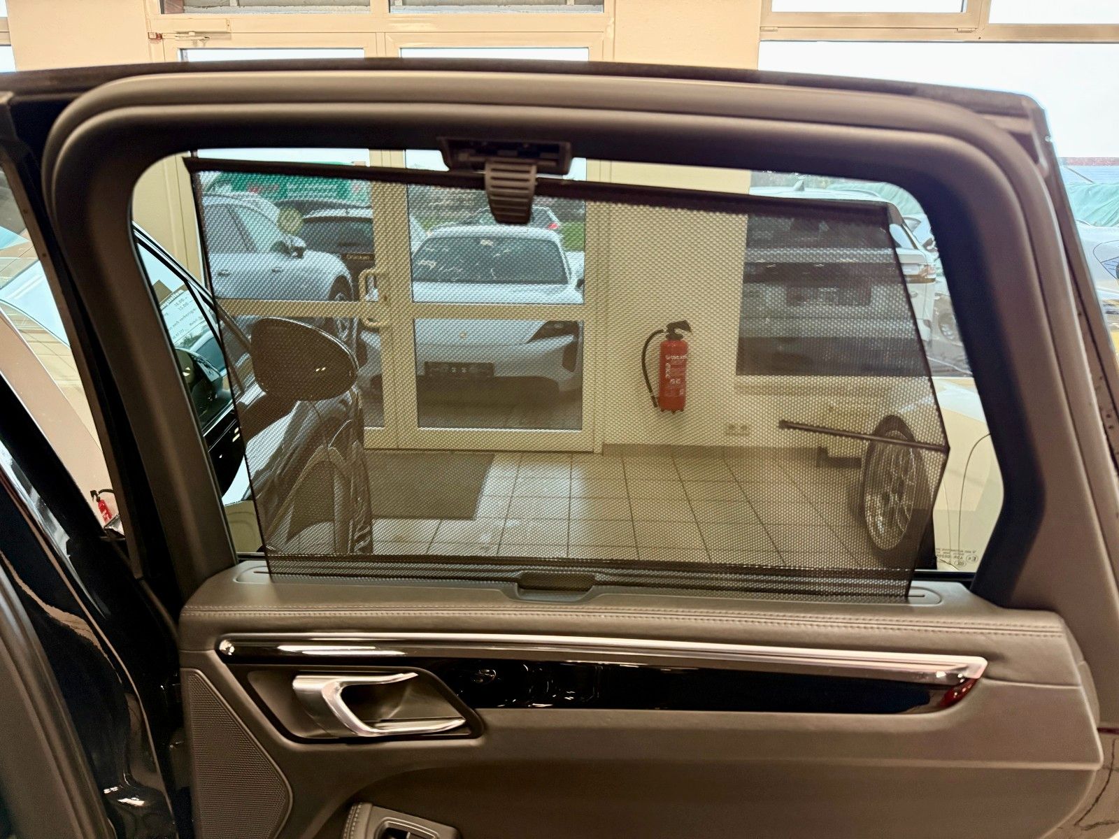 Fahrzeugabbildung Porsche Macan Turbo Luftfederung/AHK/Keyless/ACC