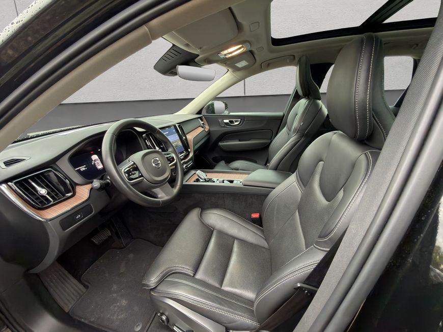 Volvo XC60 B4 B Plus Dark