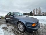 BMW 740i E32 Doppelverglasung + Shadowline - BMW 740 aus 1994: 740i