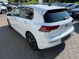 Volkswagen Golf 1.5 eTSI DSG ACC KAMERA SHZ LED-S. - 1.5l Gebrauchtwagen