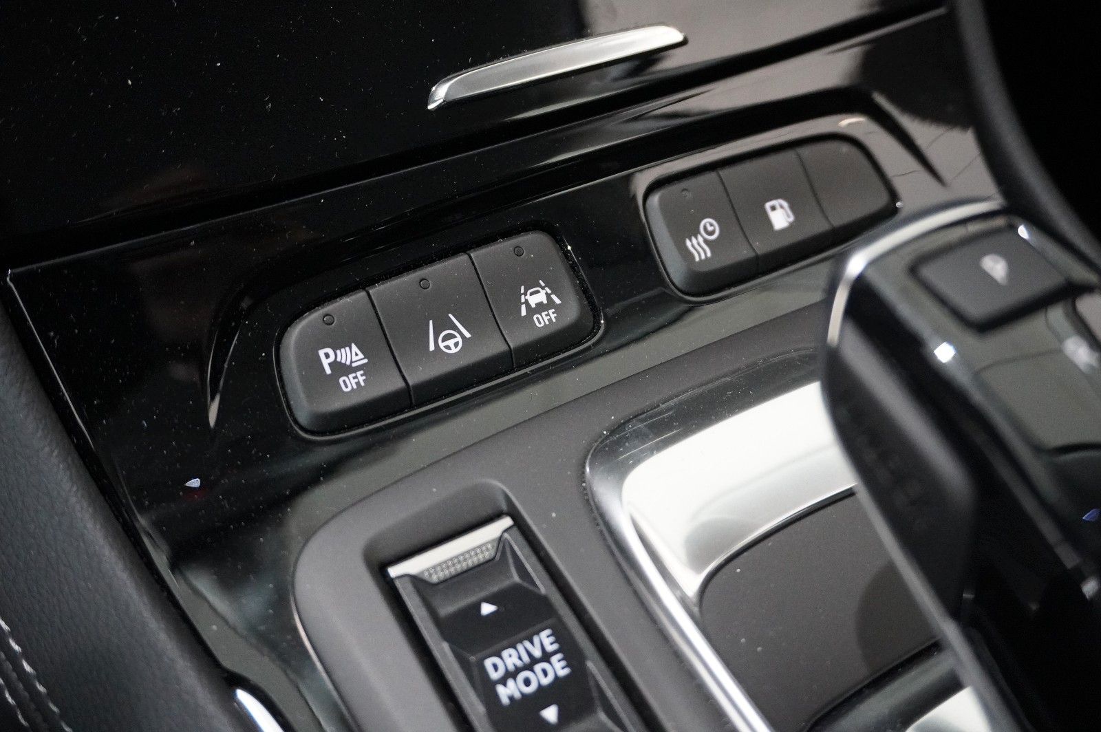 Fahrzeugabbildung Opel Grandland (X) 1.6T EDITION HYBRID NAVI/LED/VIRT.