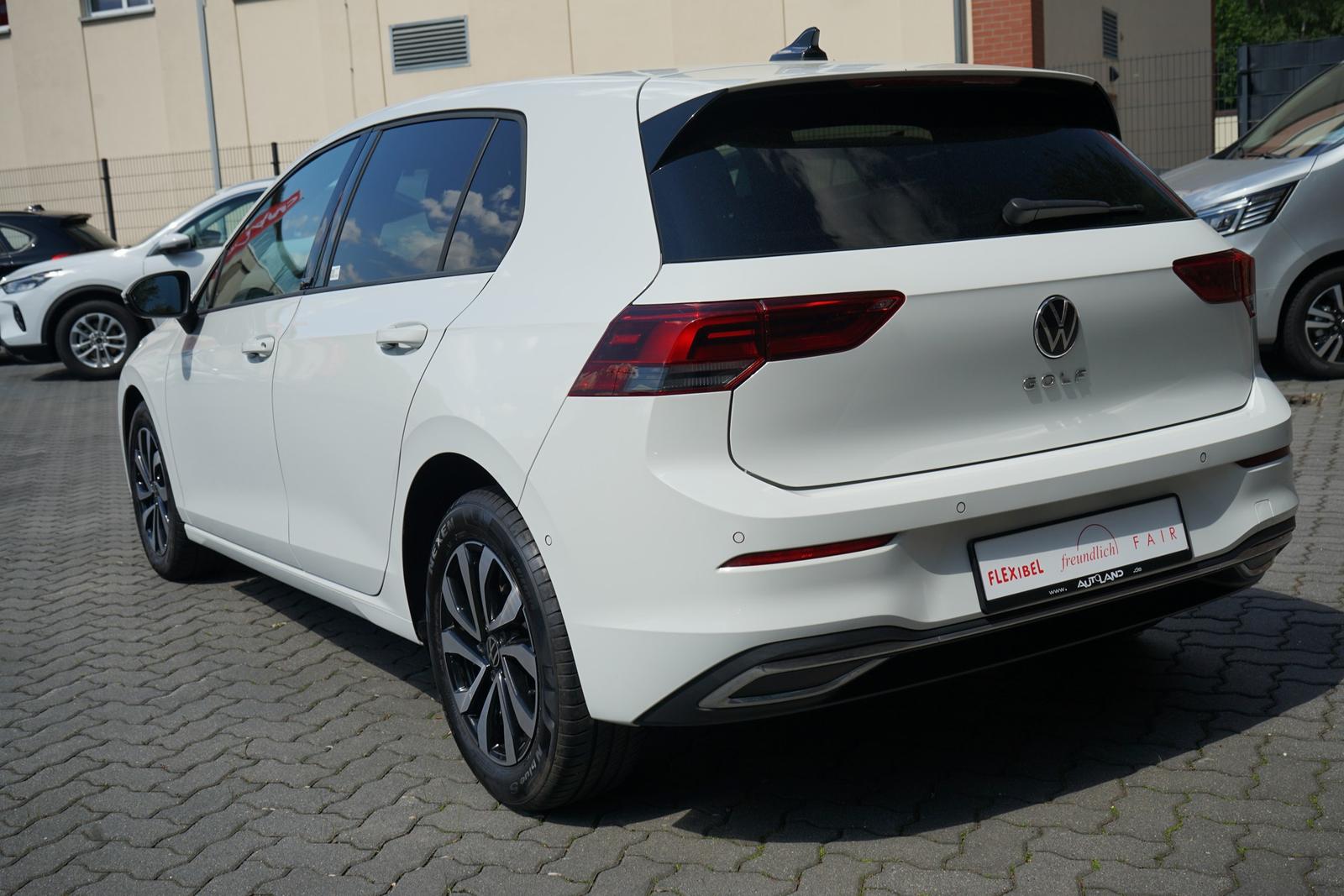 Volkswagen Golf VIII 1.0 Active LED Navi Sitzheizung PDC, миниатюра 4