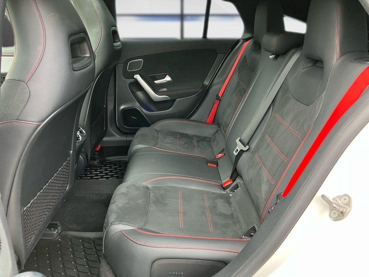 Fahrzeugabbildung Mercedes-Benz CLA 45 S 4M+ AMG SB Night+Pano+HUD+Burmester+360