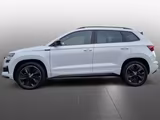 Skoda Karoq Sportline 2.0 TSI 4x4 DSG Panorma Navi ACC - weiße Skoda Karoq