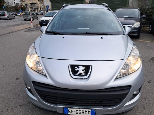 Peugeot 207 1.6 8V HDi 93CV SW X Line