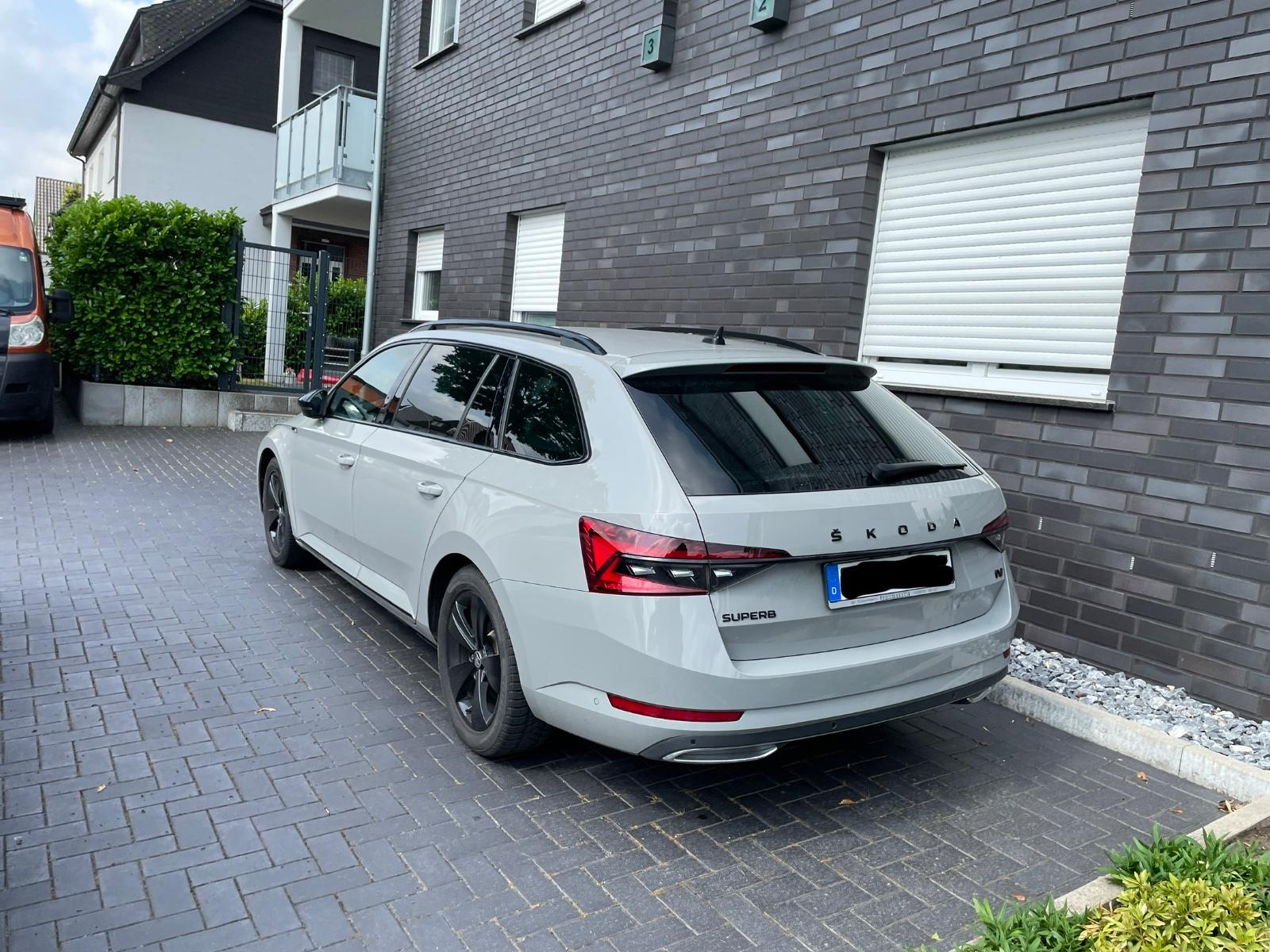 Skoda Superb 1.4 TSI iV DSG SPORTLINE COMBI 
