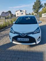 Toyota Yaris 1,0-l-Dual-VVT-i Edition-S EZ 04/2016 - Toyota Yaris mit Benzin-Antrieb: Kleinwagen, 1.0