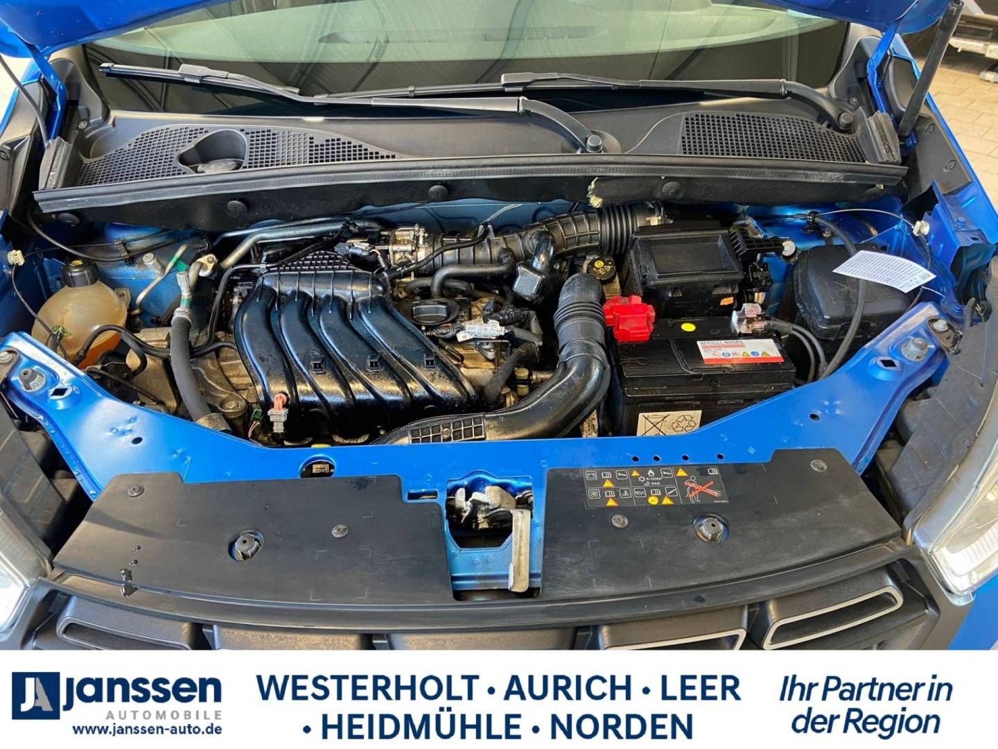 Fahrzeugabbildung Dacia DOKKER Stepway SCe 100