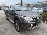 Mitsubishi L200 Basis Doppelkabine 4WD - Mitsubishi L200 mit 3 Türen