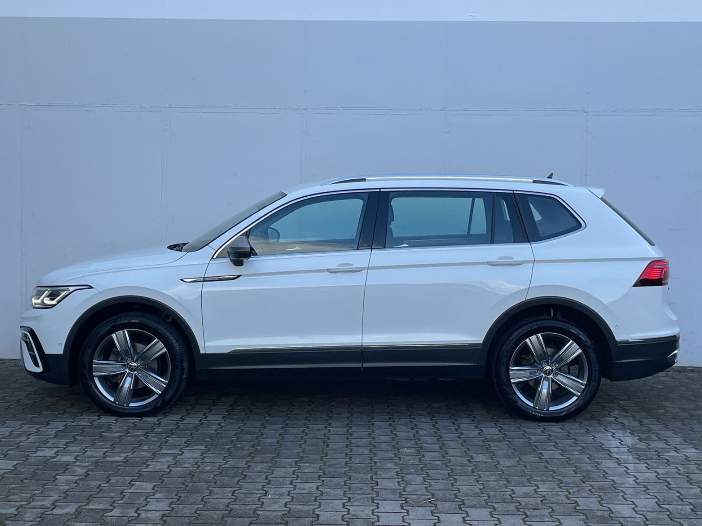 Tiguan Allspace 2.0 TDI DSG Elegance 4Motion HUD