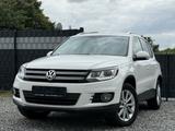 Volkswagen Tiguan Sport & Style BMT*XENON*PDC*SHZ*KLIMA*NAV - Volkswagen Tiguan in Braunschweig