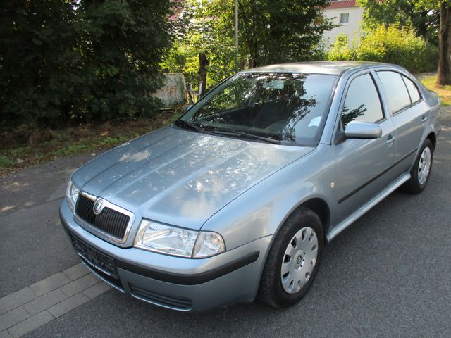 Skoda Octavia Lim. 1.6/TÜV NEU/AHK