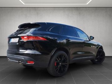 Jaguar F-Pace - 3