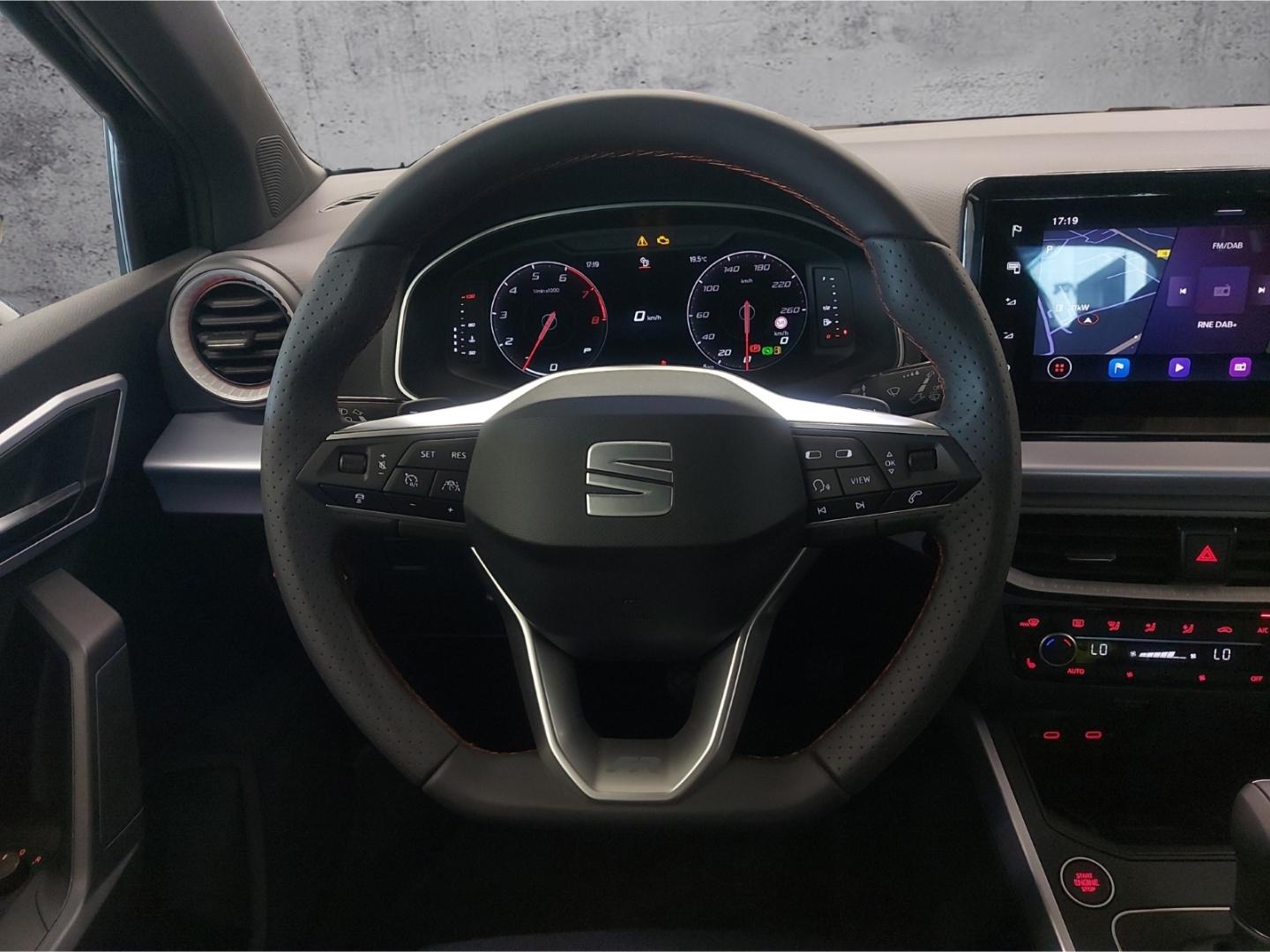 Seat Arona 1.0 TSI DSG FR LED Navi Kamera Kessy ACC L