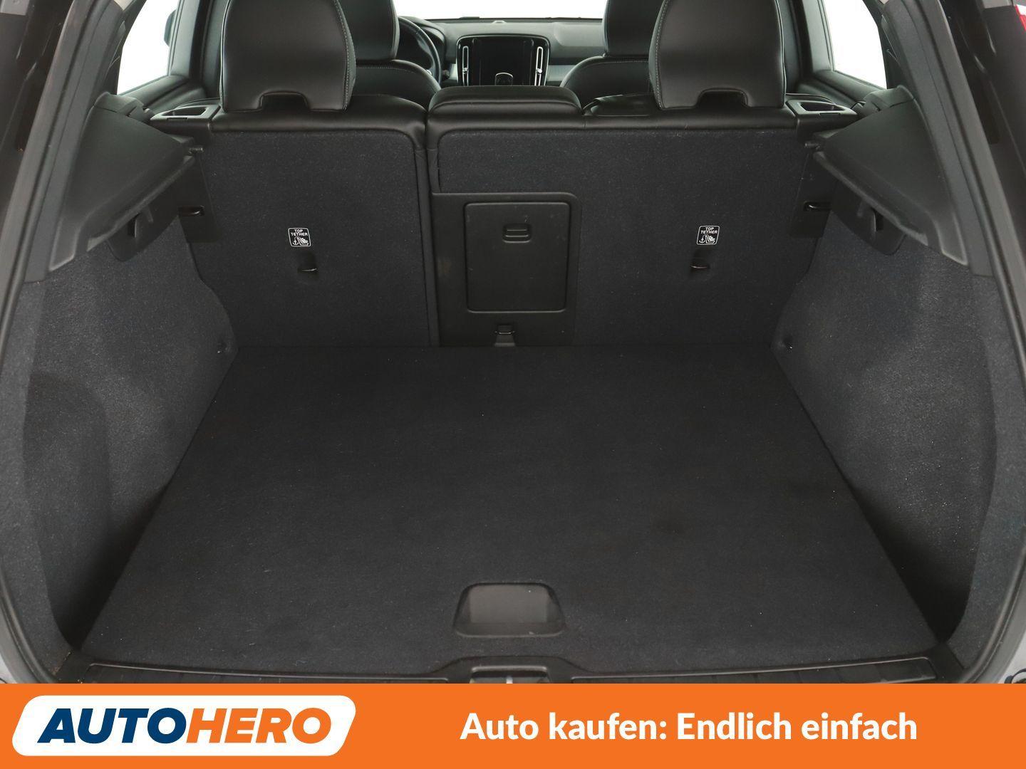 Volvo XC40 2.0 D4 Momentum AWD