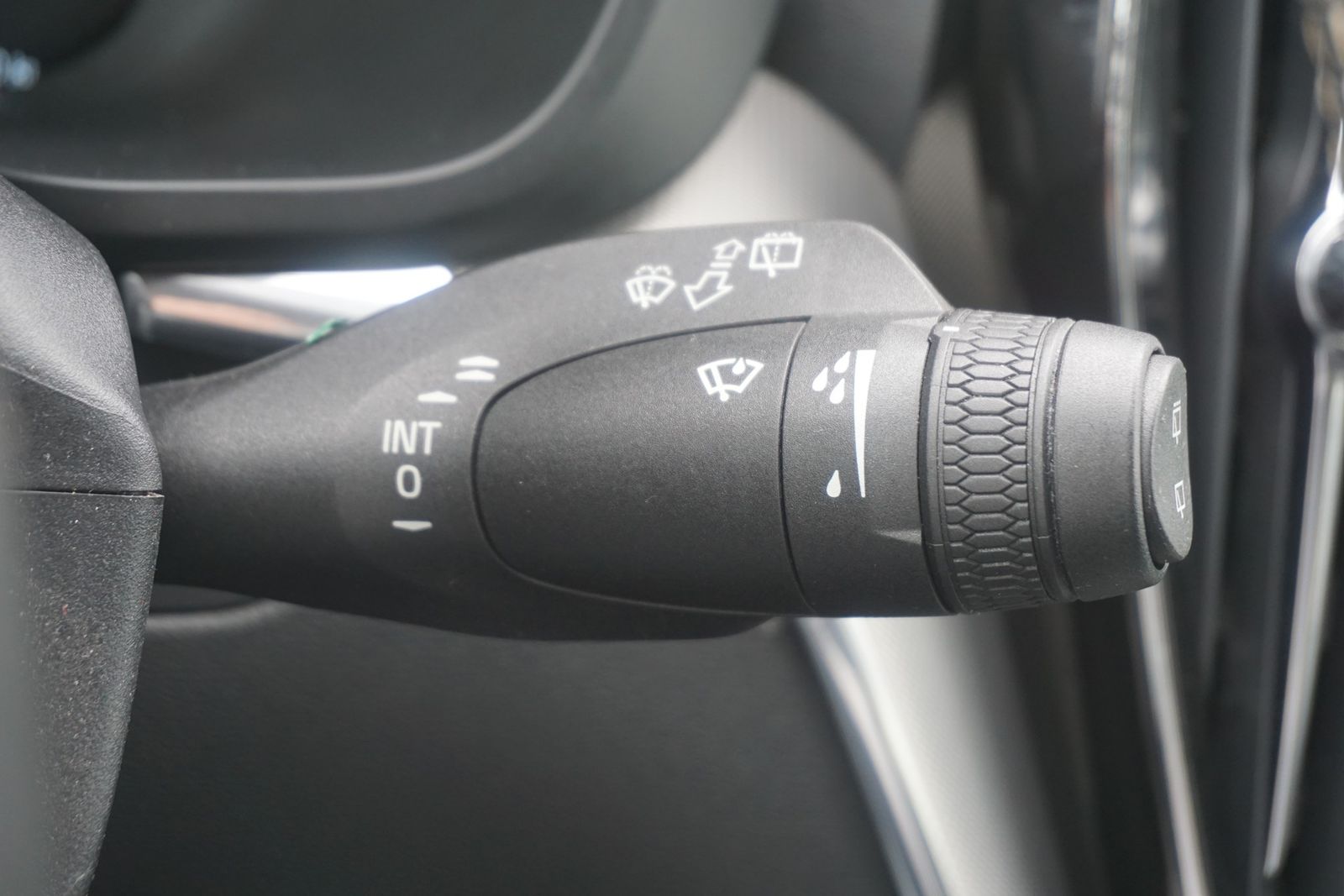 Volvo XC60 2.0 R Design AWD AHK Kamera Keyless Navi foto 25