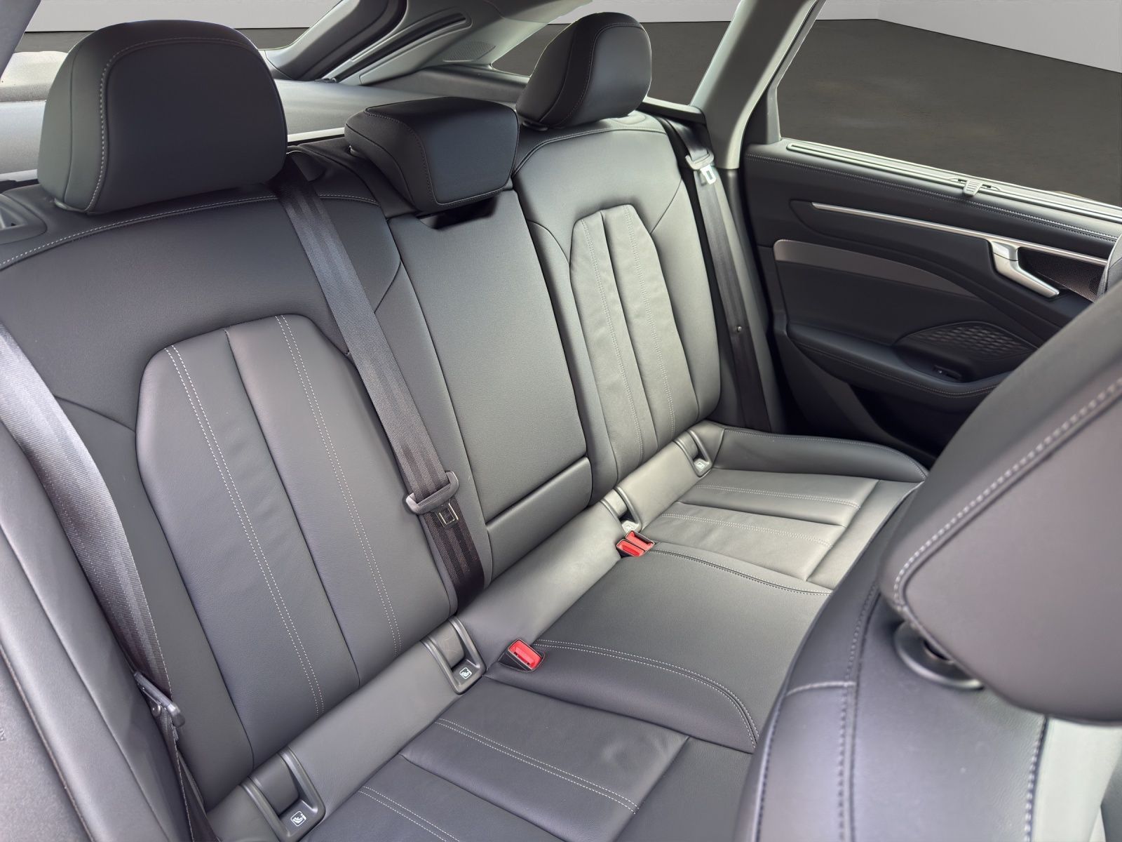 Audi A6 - Bild 15