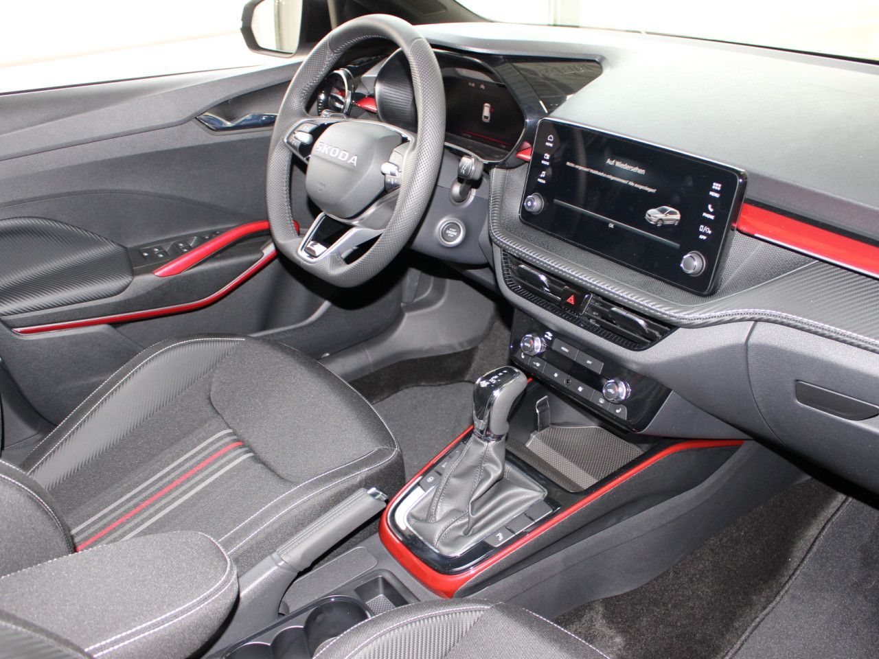 Fahrzeugabbildung SKODA Fabia 1.0 TSI Monte Carlo /Cam/LED/App