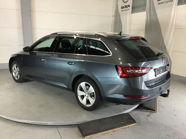 Fahrzeugabbildung Skoda Superb Style 2.0 TDI Combi AHK/Navi/ACC/Xenon