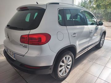 Volkswagen Tiguan - 5
