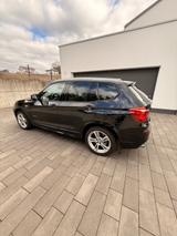 BMW X3 xDrive28i *1.Hd. *M Sport *Navi Prof *Pano - BMW X3 aus 2012: M Sport