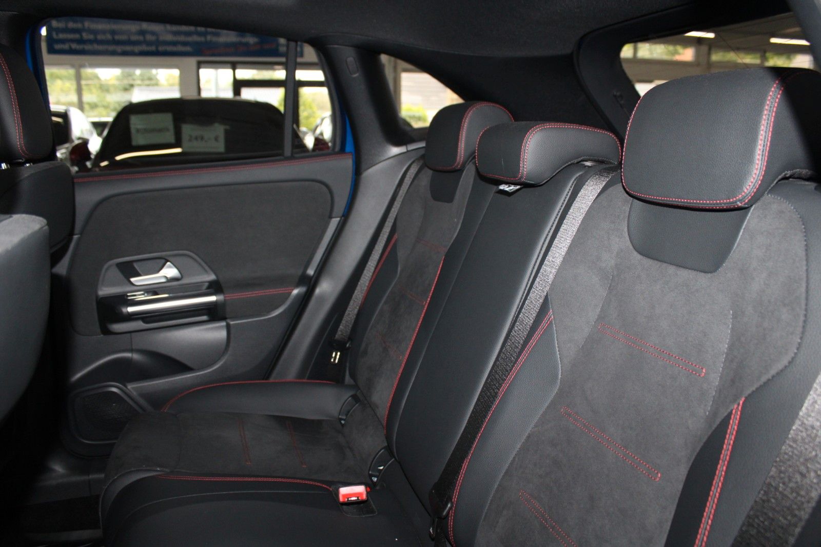 Fahrzeugabbildung Mercedes-Benz GLA 200 d Aut. AMG-Line Adv. Plus Multibeam MBUX