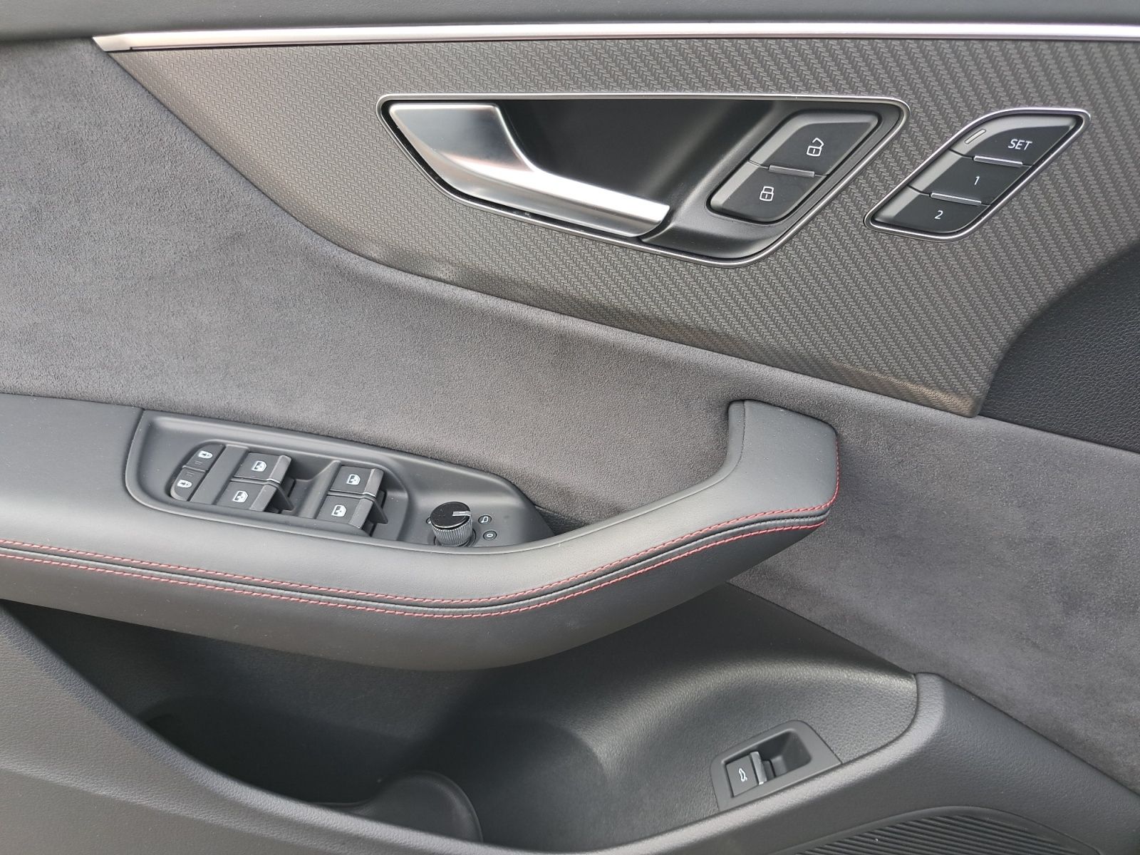 Audi RSQ8 - Bild 14