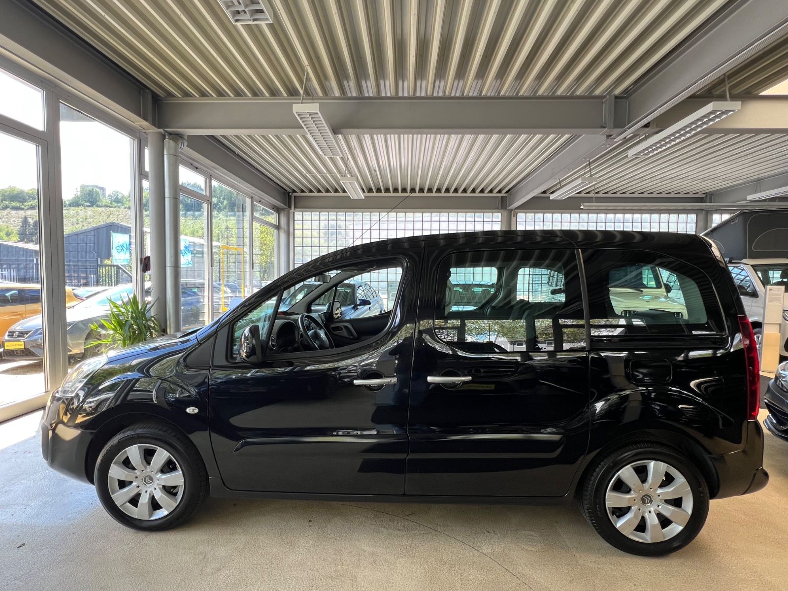Fahrzeugabbildung Citroën Berlingo 1.6 Kombi Selection