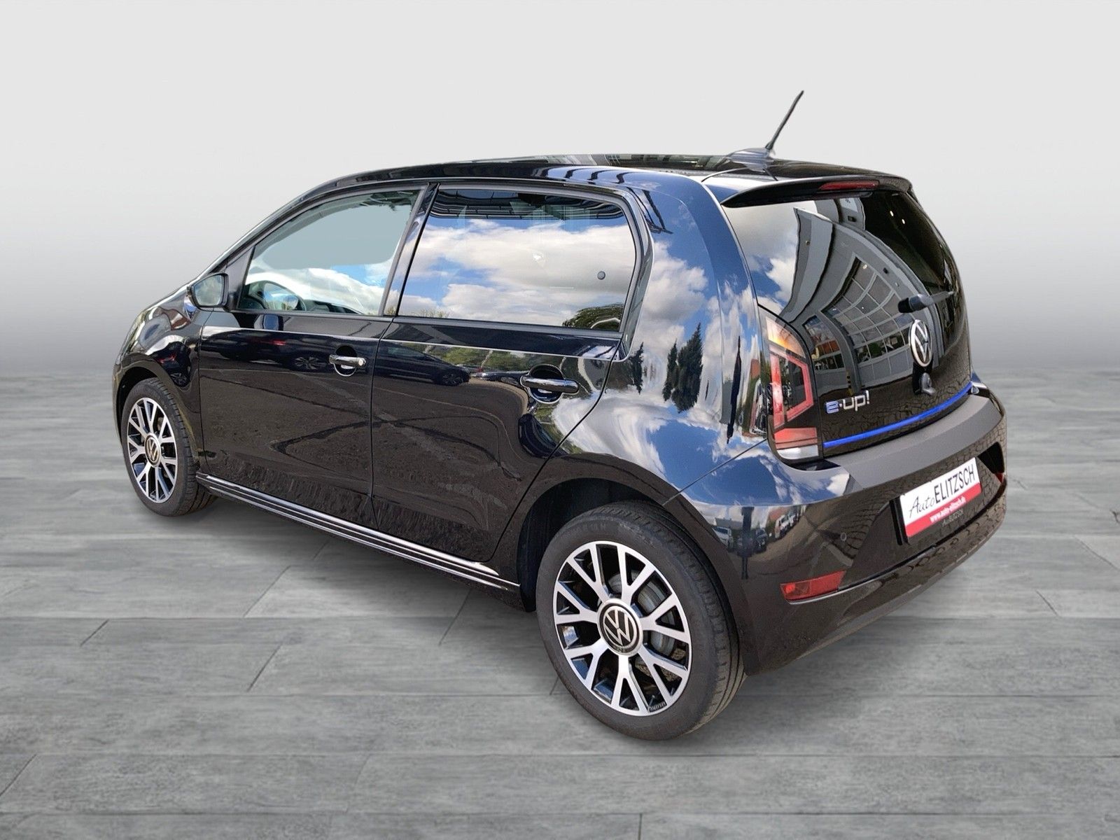 Volkswagen e-up! Style Plus RFK PDC SH imagem 3