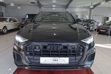 Audi Q8 - 11