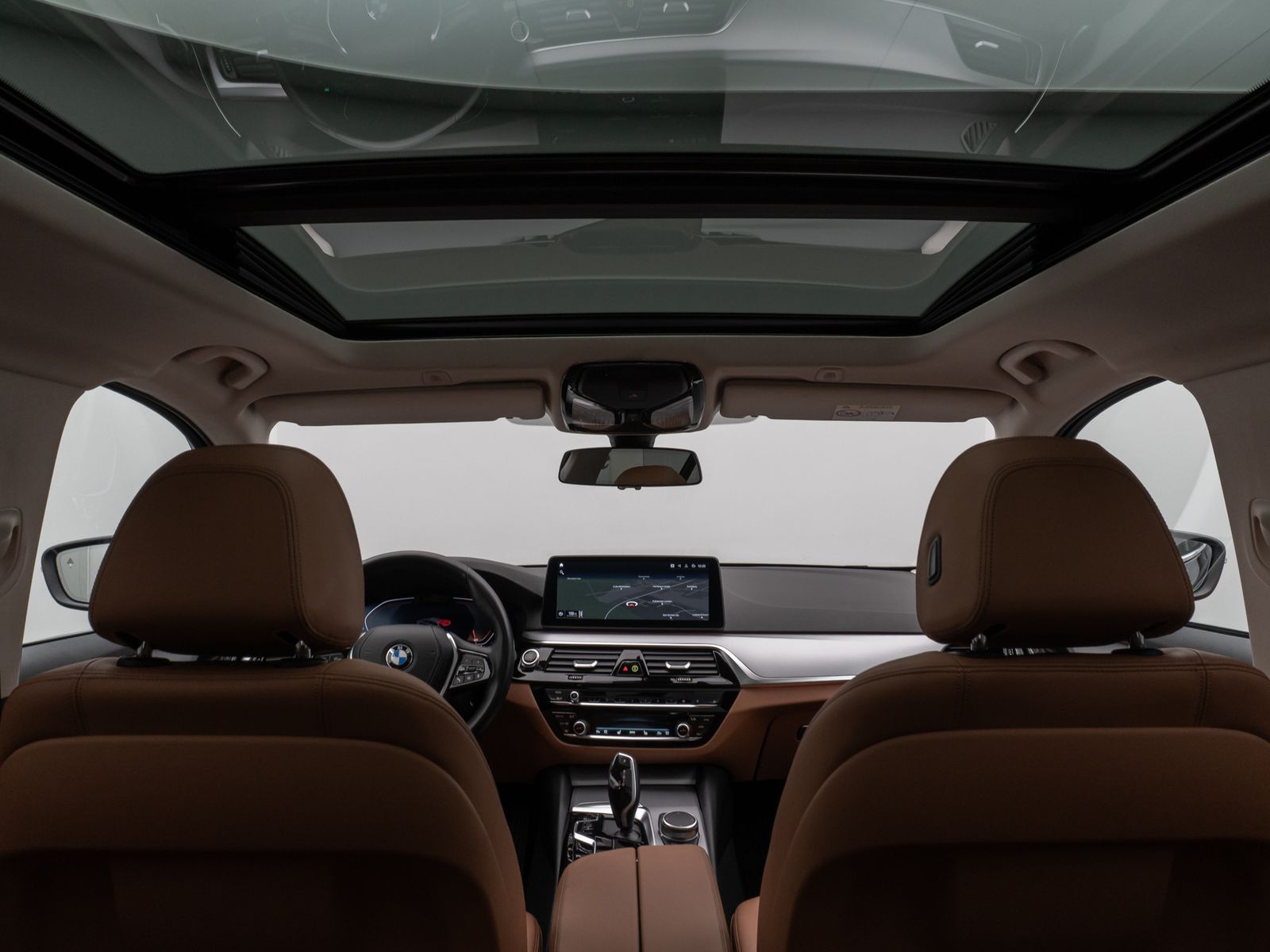 Fahrzeugabbildung BMW 530d  xD Panorama Kamera DAB HiFi AHK Alarm ACC